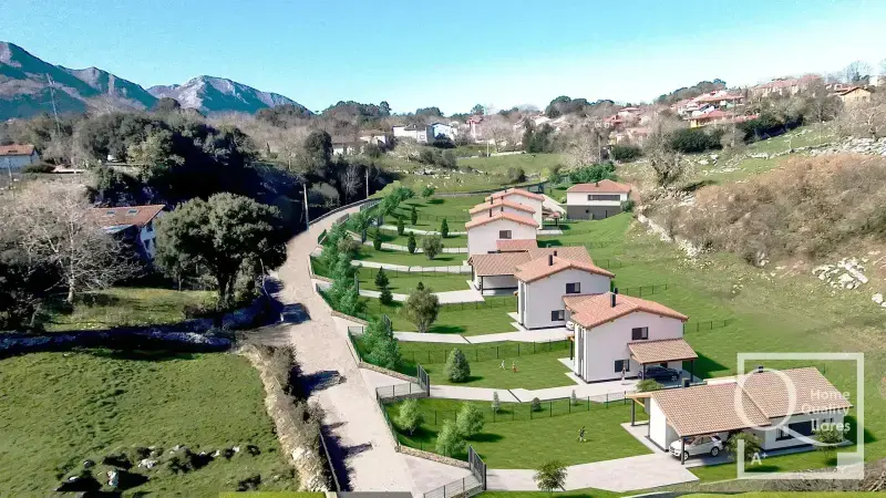 Venta de Chalet Individual en Llanes - REES40046